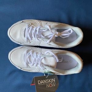 Danskin Now Sneakers   NWT